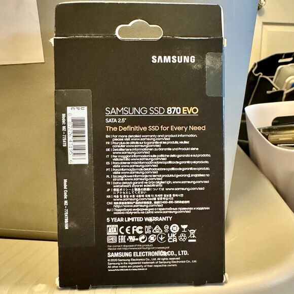 Samsung SSD 870 EVO SATA 2.5” 4TB Solid State Drive NIB - Picture 5 of 12
